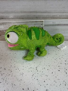 Disney Tangled Pascal Plush Green Chameleon Stuffed Animal Toy